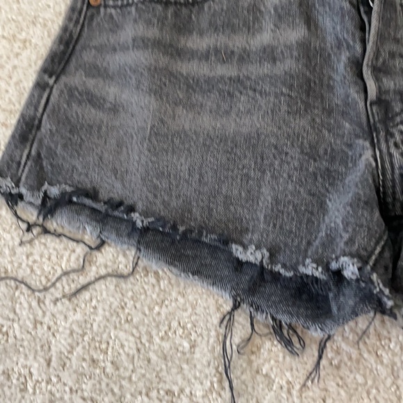 Levi 501 jean shorts distressed black - Picture 3 of 6
